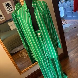 Summer Green 2 piece HM set…top oversized XS…pants true to size 8